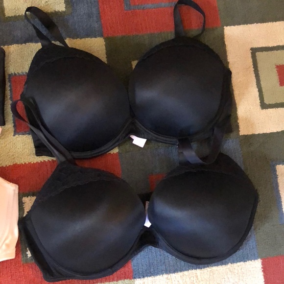 Bras - Picture 3 of 3